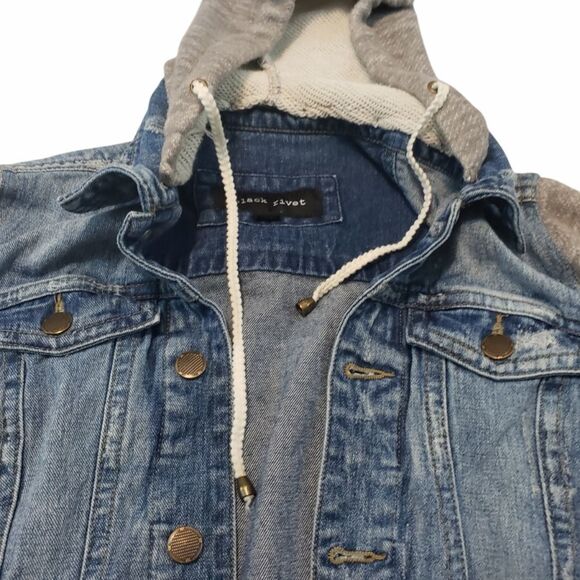 Black Rivet Jean Jacket Size XS Detachable Hood - Picture 3 of 5